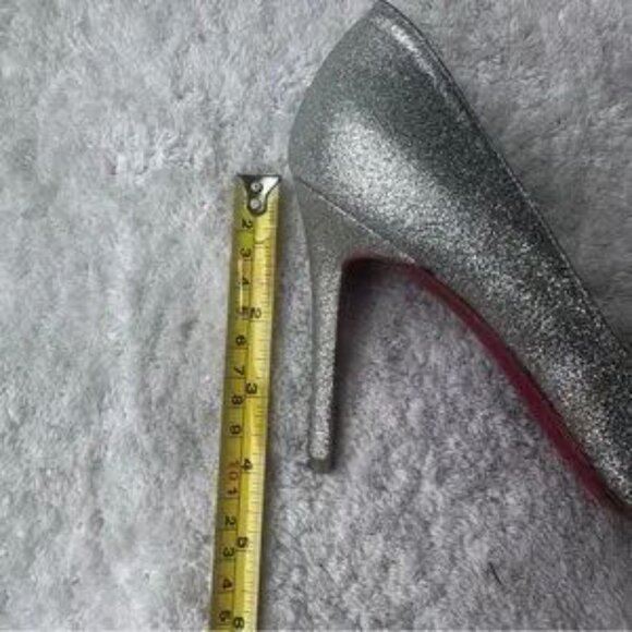 These Beautiful, Elegant and Sexy Sparkling Louboutin Pumps are for any occasion - Picture 10 of 11